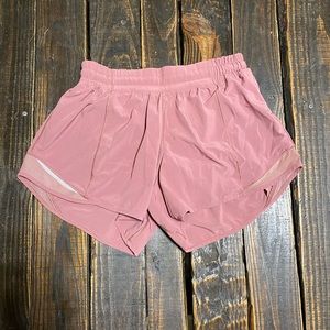 Lululemon Hotty Hot Short II Mid-rise Long 4" Size 8 Tall Pink